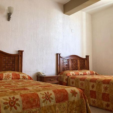 Hotel Sol Del Pacifico Lázaro Cárdenas Екстериор снимка