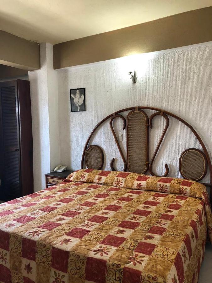 Hotel Sol Del Pacifico Lázaro Cárdenas Екстериор снимка