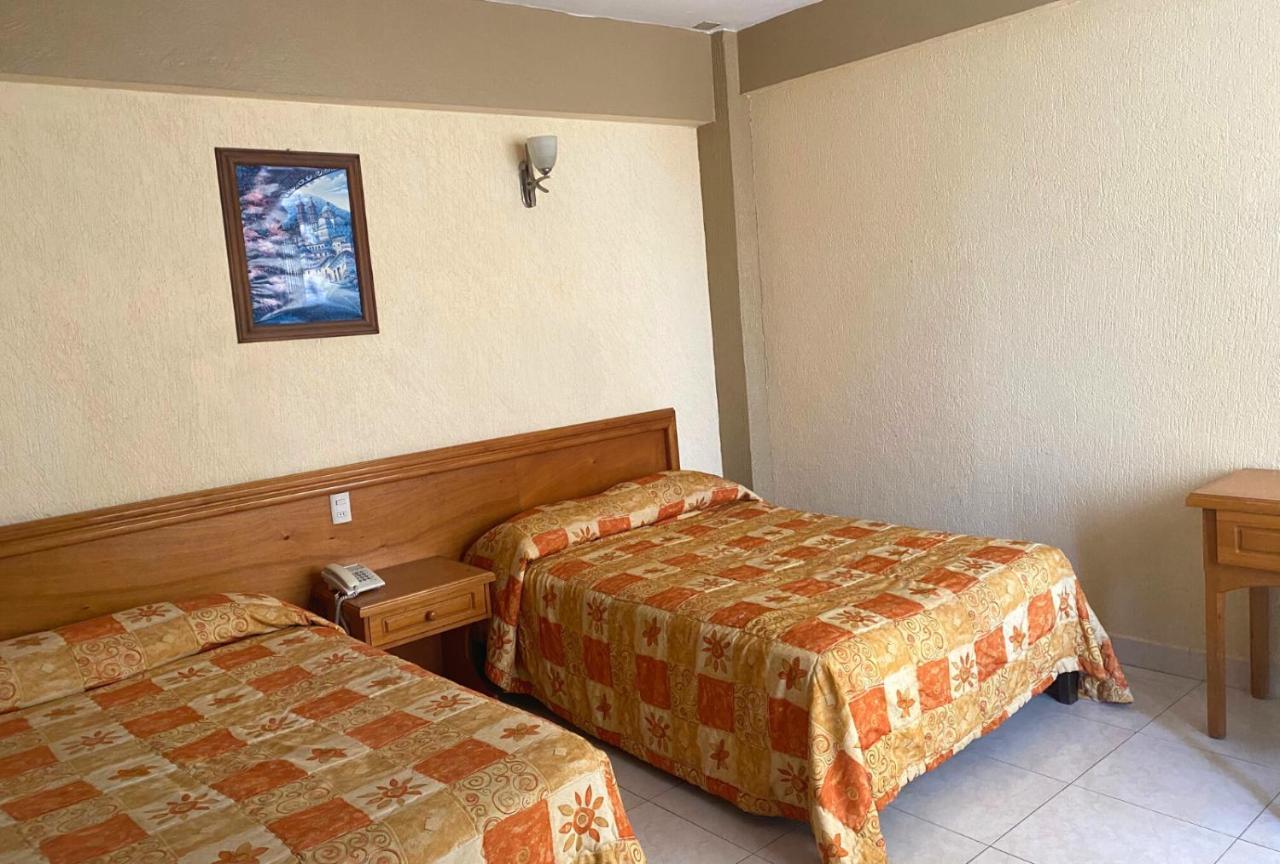 Hotel Sol Del Pacifico Lázaro Cárdenas Екстериор снимка