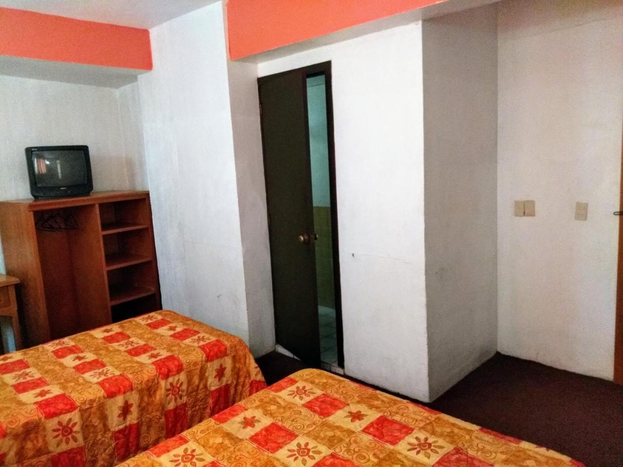 Hotel Sol Del Pacifico Lázaro Cárdenas Екстериор снимка