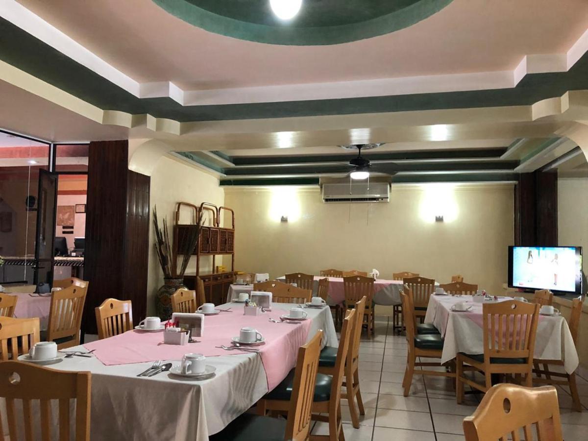 Hotel Sol Del Pacifico Lázaro Cárdenas Екстериор снимка